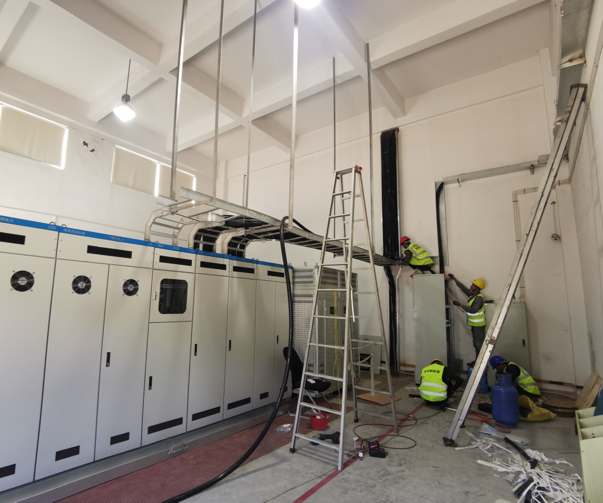 光伏發(fā)電電路安裝